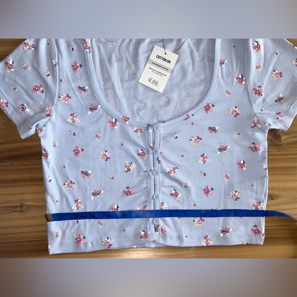 NEW Cotton On Sammie Scoop Neck Short Sleeve Crop Top Women’s size Medium NWT - Picture 8 of 11